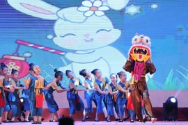 Lễ hội Trung thu với chủ đề 'Bánh Trung Thu và trái cây ba miền'