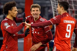 Bayern hiên ngang vào tứ kết bằng chiến thắng 'hủy diệt' 7-1
