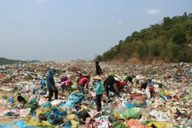 Đắk Lắk: Nguy cơ lây mắc COVID-19 từ rác thải sinh hoạt của F0