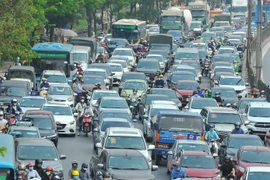 Cửa ngõ phía Nam Hà Nội ùn tắc trong ngày nghỉ lễ Giỗ Tổ