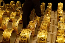 Phiên 9/3, giá vàng thế giới sụt hơn 3% theo đà giảm của giá dầu