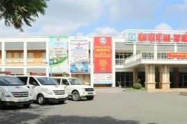 Bệnh viện Việt Nam-Thụy Điển Uông Bí ( Quảng Ninh) có nhiều cán bộ bị kỷ luật liên quan đến việc mua sắm kit xét nghiệm của Công ty Việt Á. (Ảnh: TTXVN phát)