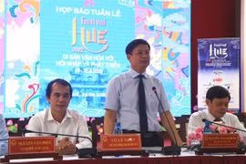 Phó Chủ tịch UBND tỉnh Thừa Thiên-Huế Nguyễn Thanh Bình phát biểu tại buổi họp báo. (Ảnh: Đỗ Trưởng/TTXVN)