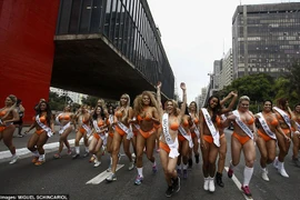 Các thí sinh tham gia đường chạy 100m. (Nguồn: dailymail.co.uk)