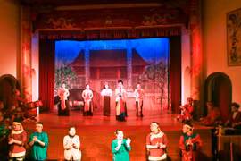 “Long Thành diễn xướng”: Cuộc song hành giữa chèo và rối nước 
