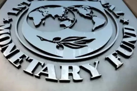 Logo của Quỹ Tiền tệ Quốc tế (IMF) tại tòa nhà trụ sở ở Washington. (Nguồn: Reuters)