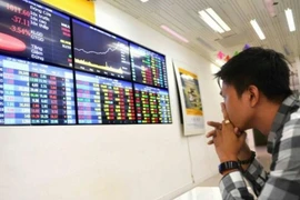 Cổ phiếu đầu ngành dẫn sóng đà tăng chứng khoán phiên sáng 13/4