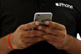 Hiện Wistron cũng đang lắp ráp iPhone 6S và iPhone 7 tại đó. (Nguồn: Reuters)
