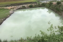 Hồ nước nơi các em nhỏ gặp nạn. (Ảnh Hồng Điệp/TTXVN)