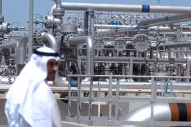 Một cơ sở khai thác dầu tại Al-Rawdhatain của Kuwait. (Ảnh: AFP/TTXVN)