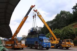 Hàng hóa nhập khẩu qua cửa khẩu Cốc Nam, tỉnh Lạng Sơn. (Ảnh: Phạm Hậu/ TTXVN)