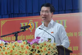 Trưởng Ban Tuyên giáo Trung ương Võ Văn Thưởng phát biểu tại buổi tiếp xúc cử tri. (Ảnh: Công Phong/TTXVN) 