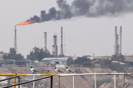 Một cơ sở khai thác dầu của Iran trên đảo Khark. (Ảnh: AFP/TTXVN)