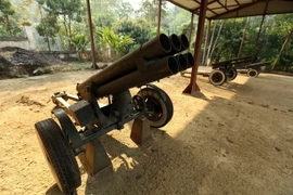 Di tích trận địa pháo 105. (Ảnh: Phan Tuấn Anh/TTXVN)