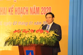 Tổng giám đốc PVN Lê Mạnh Hùng giao nhiệm vụ cho Công ty BSR. (Ảnh: BSR)