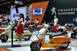 Nhiều sản phẩm mới ra mắt của các thương hiệu xe máy, mô tô nổi tiếng được giới thiệu tại Vietnam Motorcycle Show 2017. (Ảnh: Thế Anh/TTXVN)