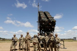 Binh sỹ Mỹ trong cuộc tập trận tại căn cứ không quân Sauliai ở Litva ngày 20/7. (Nguồn: EPA/TTXVN)