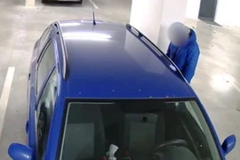 Ảnh từ clip. (Nguồn: mirror.co.uk)