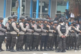  Indonesia tăng cường an ninh sau vụ đánh bom ở Jakarta