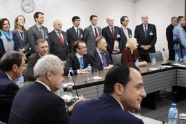 Đại diện các bên tại vòng đàm phán mới về tái thống nhất đảo Cyprus ở Geneva ngày 9/1/2017. (Nguồn: AFP/TTXVN)