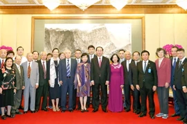 Chủ tịch nước Trần Đại Quang tiếp một số nhân sỹ, trí thức Trung Quốc và Hội Hữu nghị Trung-Việt. (Ảnh: Nhan Sáng/TTXVN) 