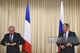 Ngoại trưởng Nga (phải) và Pháp. (nguồn: Getty Images)