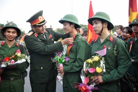 Thanh niên cả nước sẵn sàng lên đường nhập ngũ