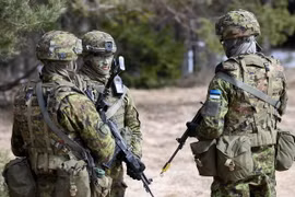  Binh sỹ Estonia tham gia cuộc tập trận. (Nguồn: THX/TTXVN)