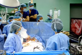 Phẫu thuật tim. Ảnh chỉ có tính minh họa. (Nguồn: TTXVN)