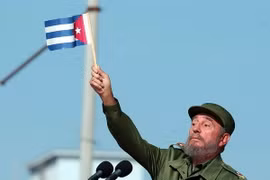 Lãnh đạo thế giới ca ngợi những đóng góp của lãnh tụ Fidel