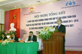 Chủ tịch Ủy ban Trung ương Mặt trận Tổ quốc Việt Nam Nguyễn Thiện Nhân phát biểu khai mạc hội nghị. (Ảnh: Nguyễn Dân/TTXVN)