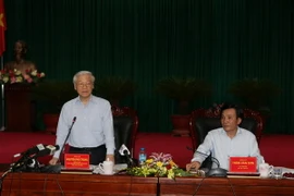  Tổng Bí thư Nguyễn Phú Trọng phát biểu tại buổi làm việc với Ban Thường vụ và cán bộ chủ chốt tỉnh Điện Biên. (Ảnh: Trí Dũng/TTXVN) 