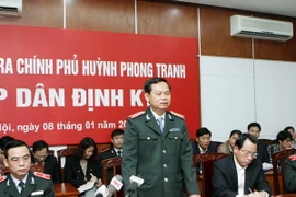 Tổng Thanh tra Chính phủ Huỳnh Phong Tranh phát biểu tại buổi tiếp công dân. (Ảnh: Nguyễn Dân/TTXVN) 