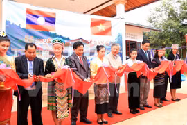 Lễ bàn giao xây tặng trường học ở tỉnh Phongsaly, Lào. Ảnh minh họa. (Nguồn: Vietnam+)