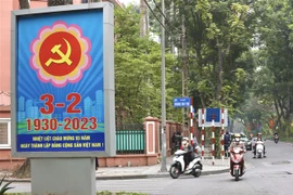 Pano tại phố Hoàng Văn Thụ, Hà Nội chào mừng 93 năm Ngày thành lập Đảng Cộng sản Việt Nam. (Ảnh: Hoàng Hiếu/TTXVN)
