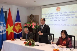 Phó Thủ tướng Chính phủ Trần Lưu Quang phát biểu tại trụ sở Phái đoàn thường trực Việt Nam tại Geneva. (Ảnh: Tố Uyên/TTXVN)