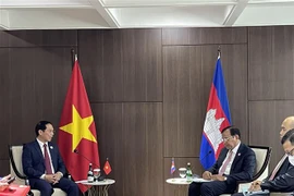 Bộ trưởng Bùi Thanh Sơn gặp song phương Phó Thủ tướng, Bộ trưởng Ngoại giao Campuchia Prak Sokhonn. (Nguồn: VOV)
