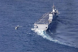 Tàu của Lực lượng Phòng vệ biển Nhật Bản. (Ảnh: Kyodo/TTXVN)