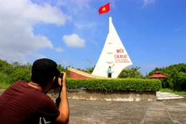 Gần 7.000 lượt khách tham quan Khu du lịch Đất Mũi dịp đầu năm