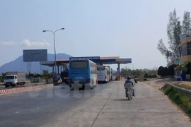 Trạm thu phí Sông Phan. (Ảnh: Doãn Đức/Vietnam+)