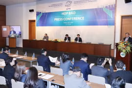 Ông Nguyễn Văn Giàu, Chủ nhiệm Ủy ban Đối ngoại của Quốc hội phát biểu tại buổi họp báo. (Ảnh: Trọng Đức/TTXVN)