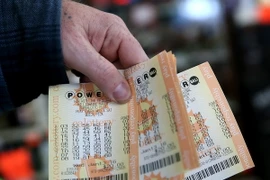 Những tấm vé số Powerball. (Nguồn: AFP/TTXVN)