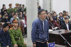 Bị cáo Trịnh Xuân Thanh, nguyên Chủ tịch Hội đồng quản trị, Tổng Giám đốc PVC trả lời Hội đồng xét xử tại phần kiểm tra căn cước. (Ảnh: Doãn Tấn/TTXVN)