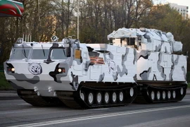 Hệ thống tên lửa chống máy bay tầm ngắn Tor-M2DT. (Nguồn: indiandefence.com)