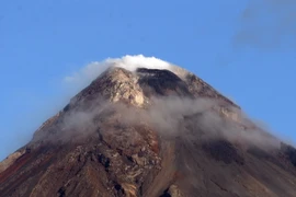 Núi lửa Mayon chuẩn bị phun trào. (Nguồn: AFP/TTXVN)