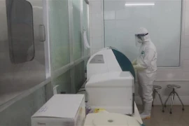 Thiết bị, máy móc xét nghiệm COVID-19. (Ảnh minh họa: Mạnh Minh/TTXVN)