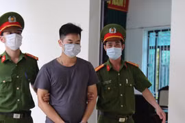 Bị can Ngô Văn Thắng bị Công an Vĩnh Phúc bắt giữ . (Nguồn: Tuổi Trẻ)