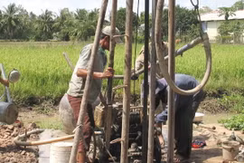 Nước ngầm đang suy giảm và ô nhiễm nghiêm trọng