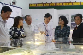 Lấy ý kiến phương án kiến trúc nhà ga Cảng hàng không quốc tế Long Thành. (Ảnh: Lê Xuân/TTXVN)