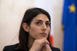 Bà Virginia Raggi tại cuộc họp báo ở Rome ngày 21/12/2016. (Nguồn: EPA/TTXVN)